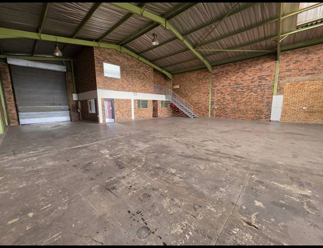 489M² WAREHOUSE TO LET IN CITY DEEP
